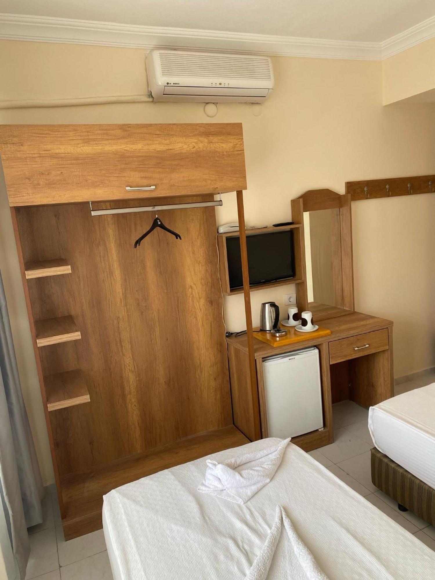Dilhan Hotel Marmaris Bagian luar foto